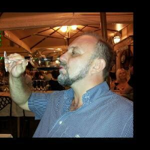Vivino profile picture for @acad
