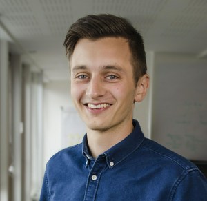 Vivino profile picture for @r